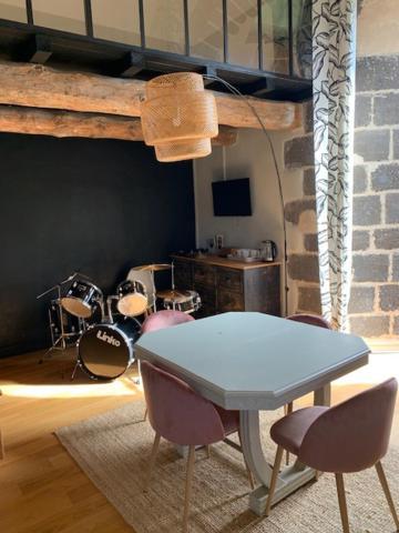 Chambres Et Maisons D'Hotes Du Prieure De La Bajasse - Le 1150 Vieille-Brioude Exterior foto
