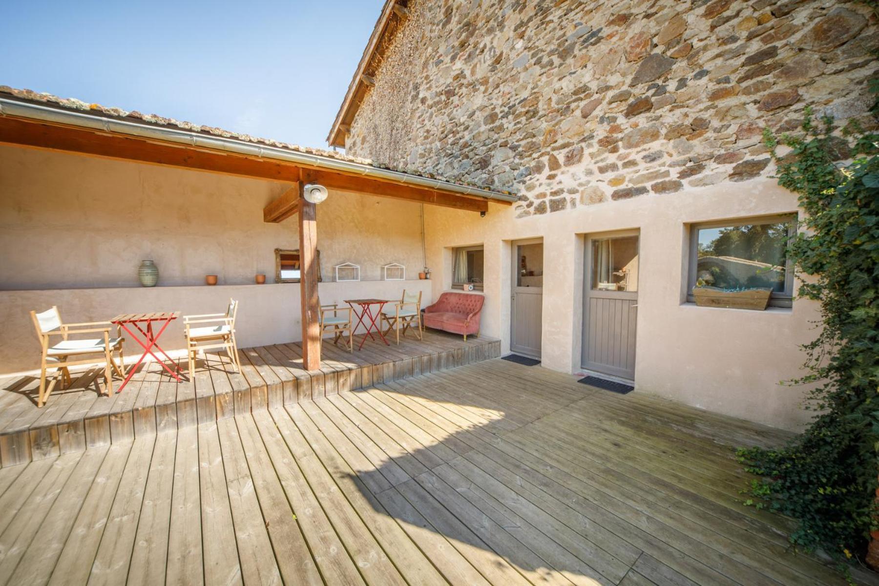 Chambres Et Maisons D'Hotes Du Prieure De La Bajasse - Le 1150 Vieille-Brioude Exterior foto